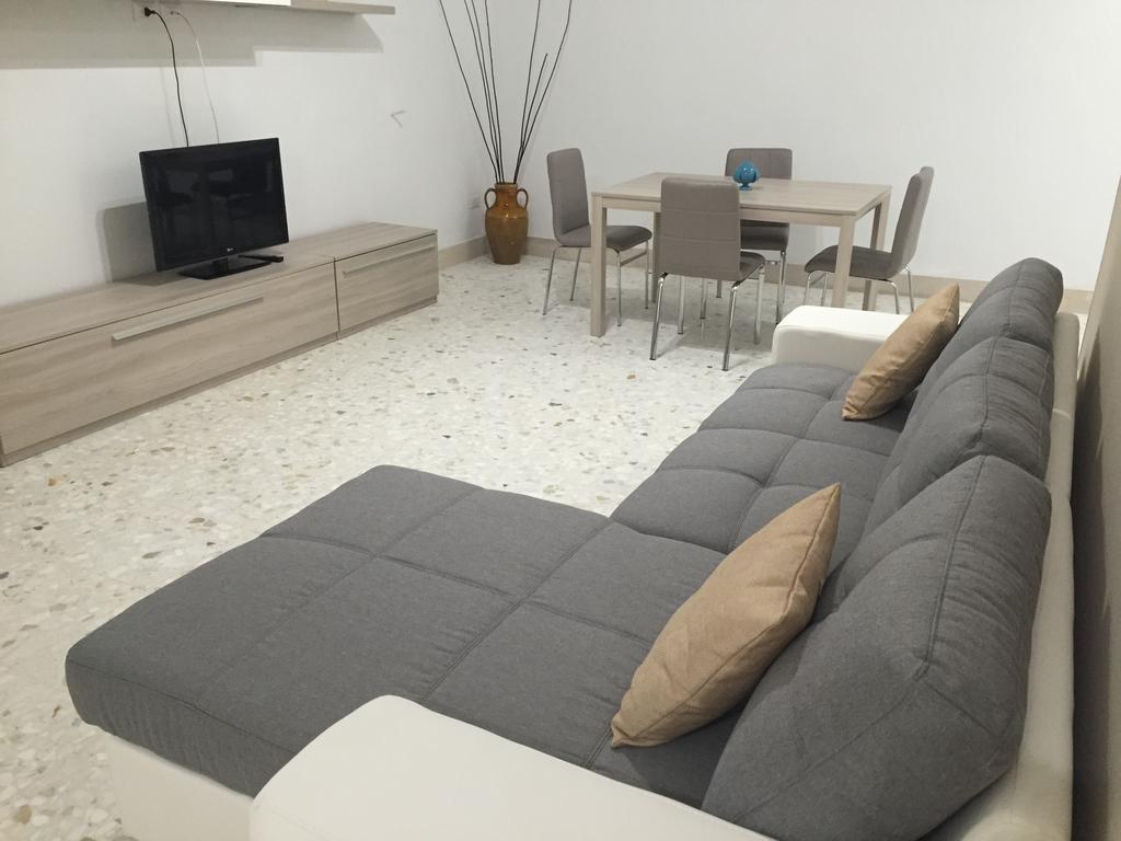 Casa Commenda Apartment Brindisi Bagian luar foto